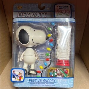 Peanuts Snoopy Holiday Figure with Lights